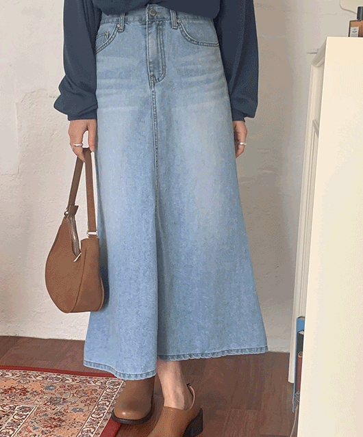 used denim skirt