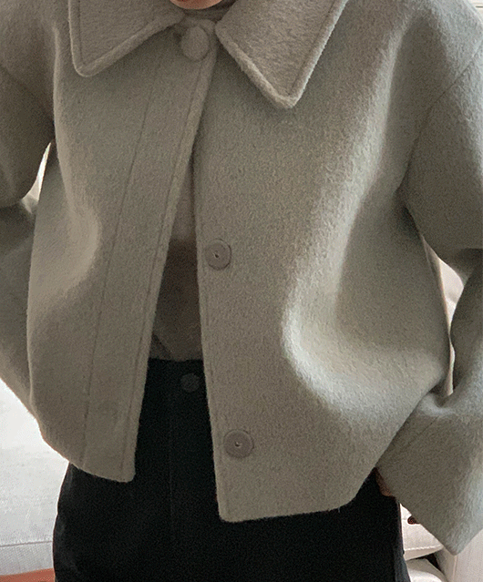 💚반응폭주💚 Elria short jacket (2color)